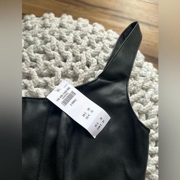 Abercrombie & Fitch Leather Crop - Picture 2 of 16